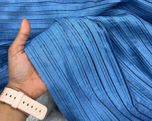 Pleated soft denims