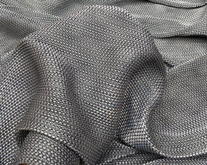 Snake pleats